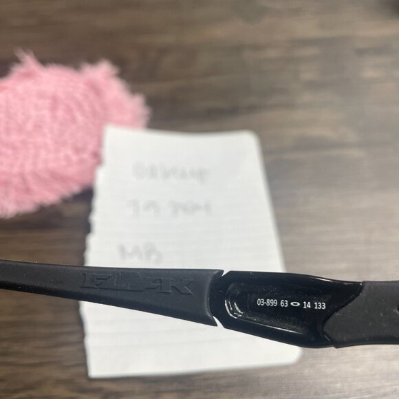 Oakley Flak Jacket - Like New - Picture 3 of 3